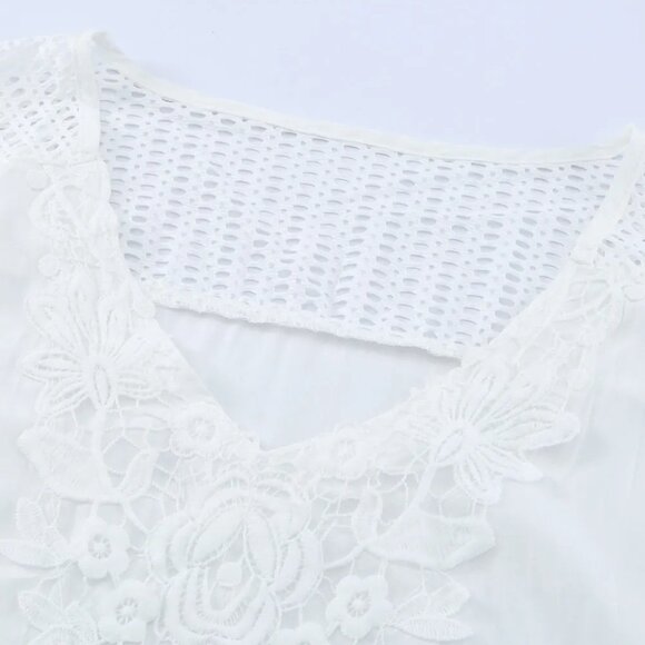 White Crochet Resort Cover Up | Boho Beach Tunic w/ Pom Trim | Size S - Picture 4 of 4